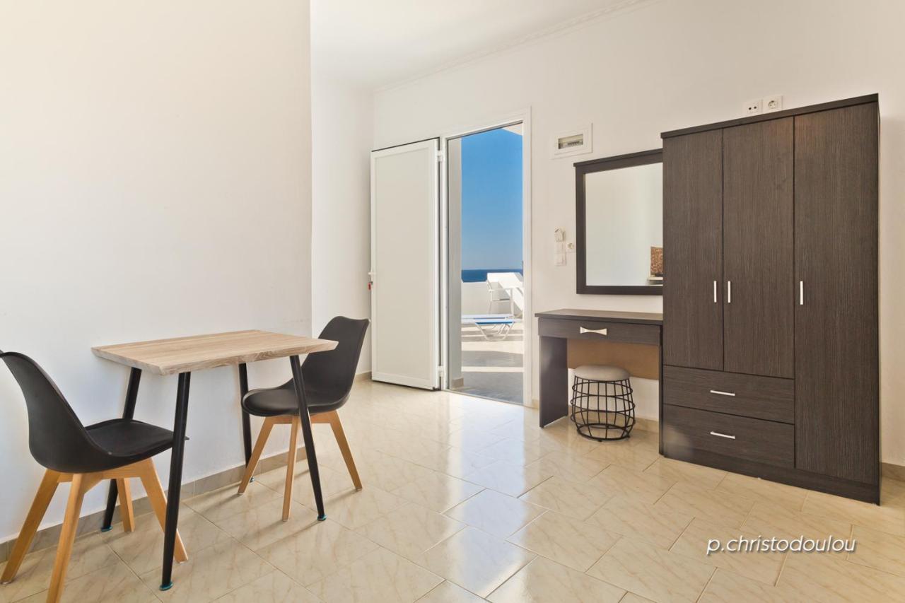 Albatros Studios & Apartments Lefkos  المظهر الخارجي الصورة