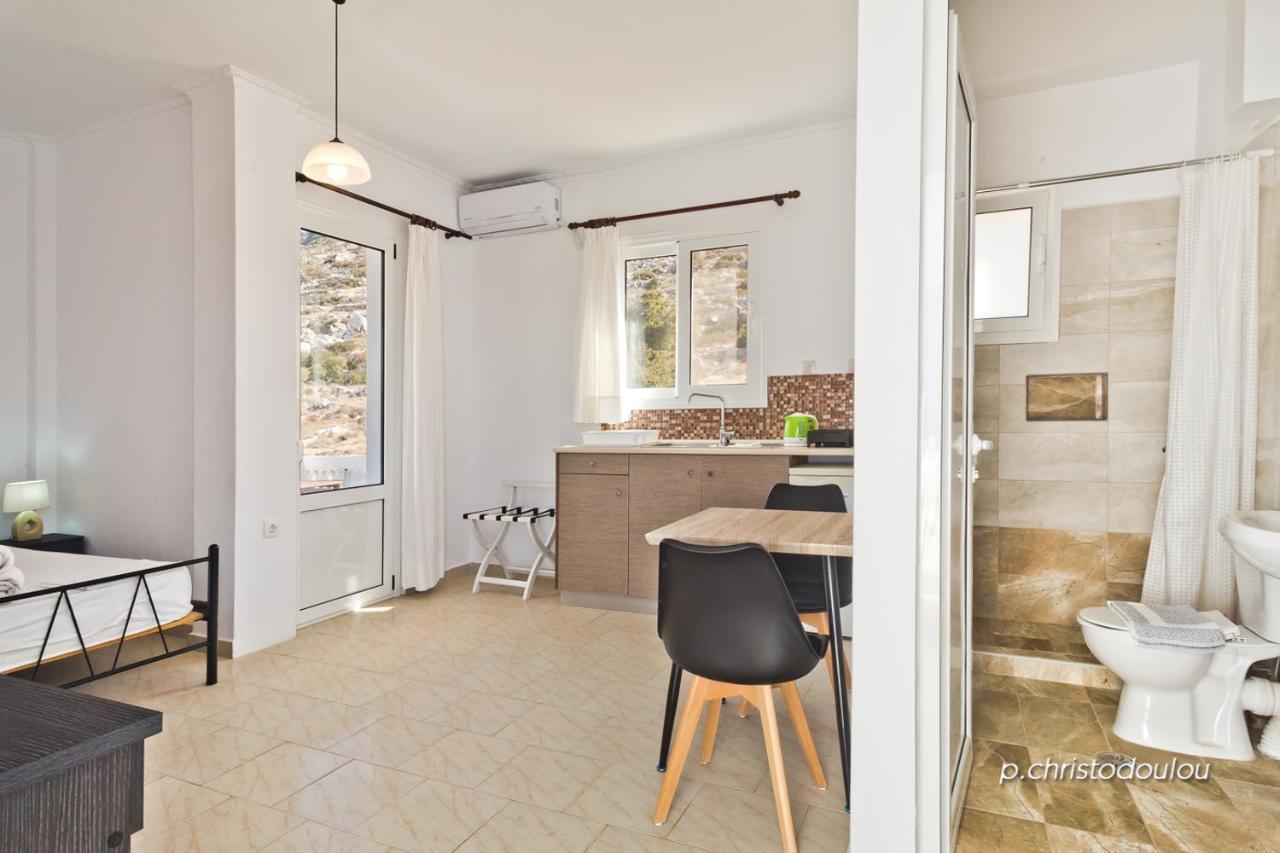 Albatros Studios & Apartments Lefkos  المظهر الخارجي الصورة