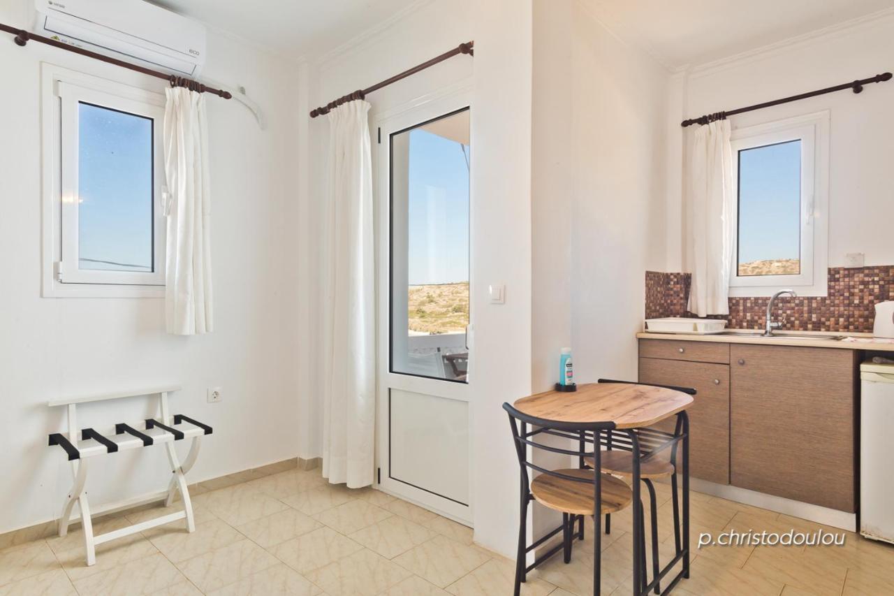 Albatros Studios & Apartments Lefkos  المظهر الخارجي الصورة
