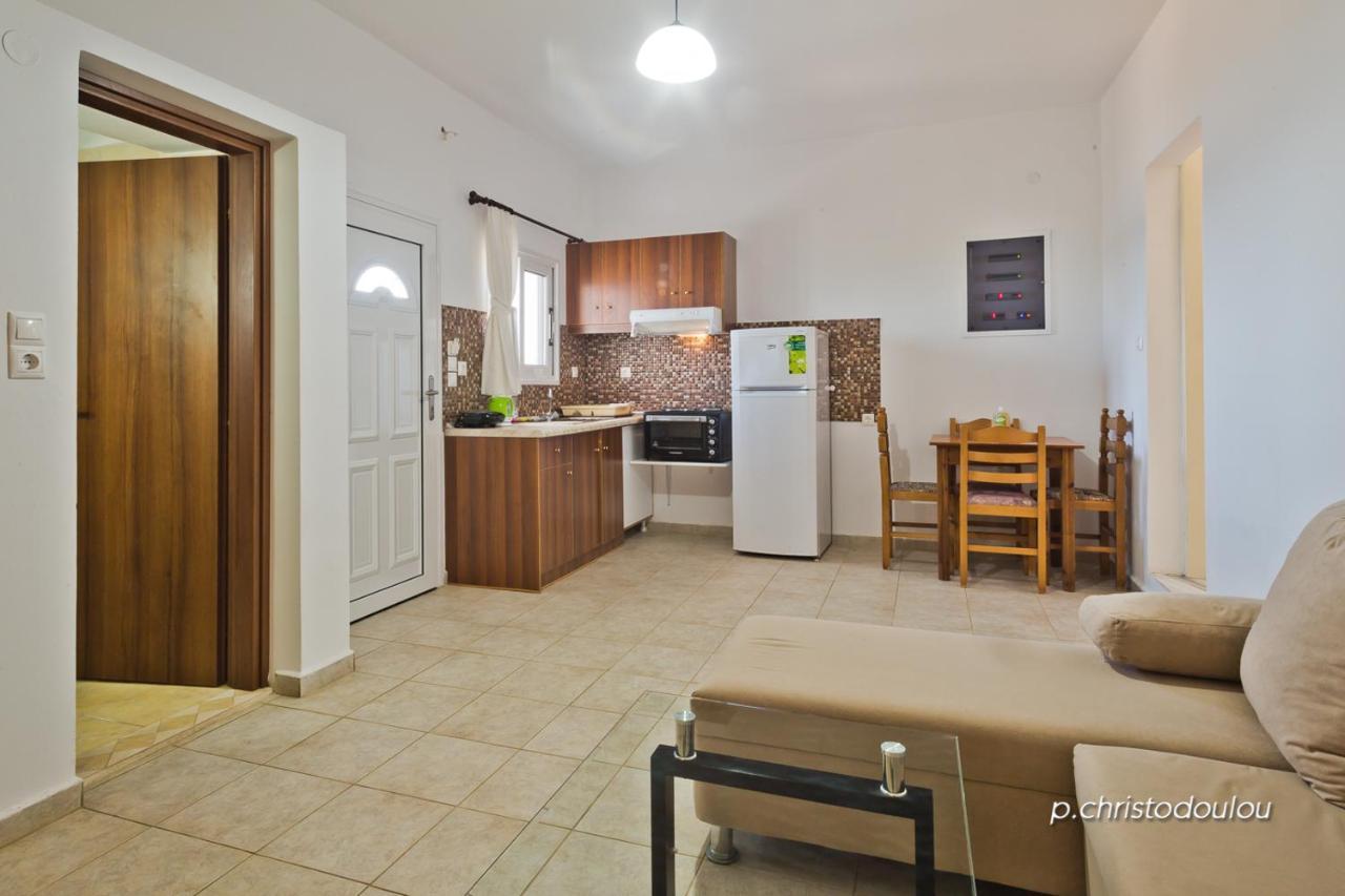 Albatros Studios & Apartments Lefkos  المظهر الخارجي الصورة
