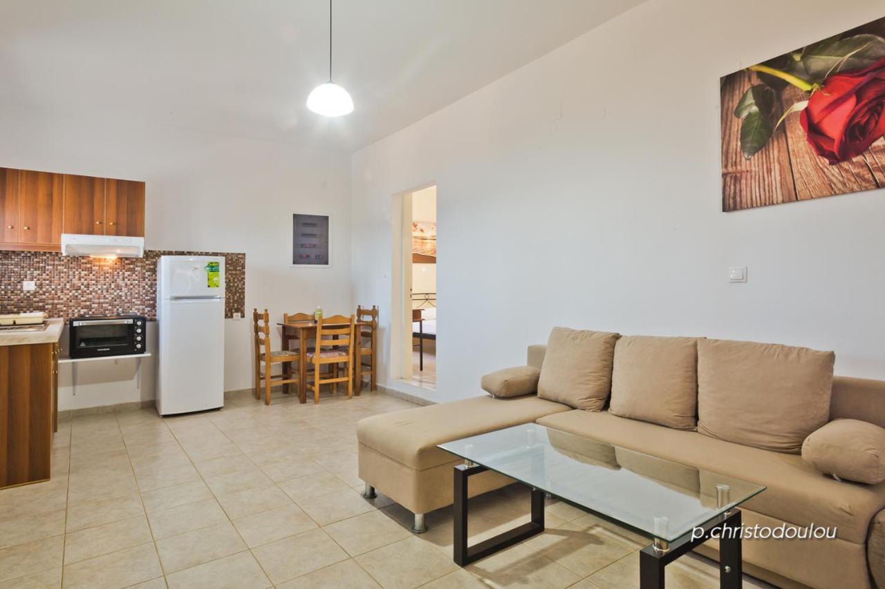Albatros Studios & Apartments Lefkos  المظهر الخارجي الصورة